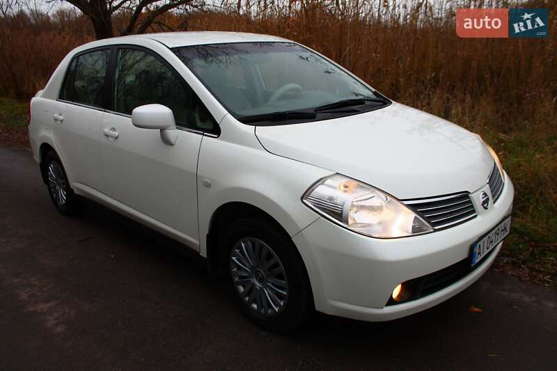 Седан Nissan TIIDA 2007 в Белой Церкви