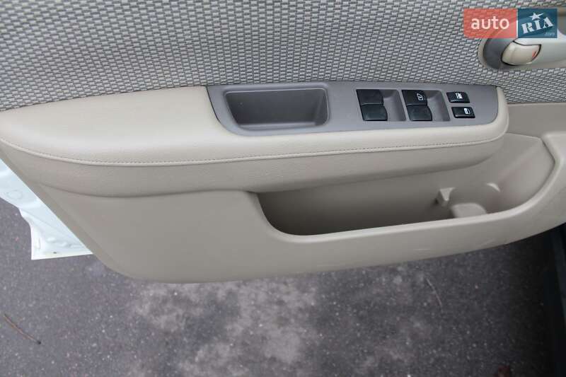 Седан Nissan TIIDA 2007 в Белой Церкви