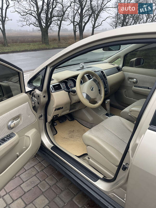 Хэтчбек Nissan TIIDA 2012 в Магдалиновке фото 13 Хэтчбек Nissan TIIDA 2012 в Магдалиновке