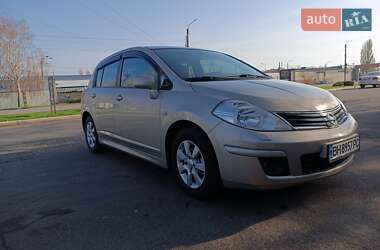 Хэтчбек Nissan TIIDA 2011 в Черноморске