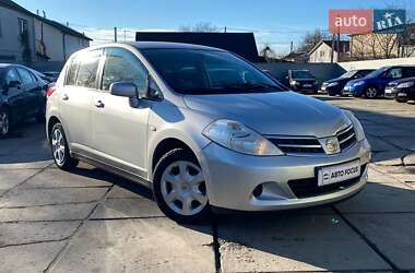 Хетчбек Nissan TIIDA 2010 в Києві