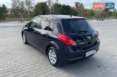 Хетчбек Nissan TIIDA 2008 в Ізмаїлі