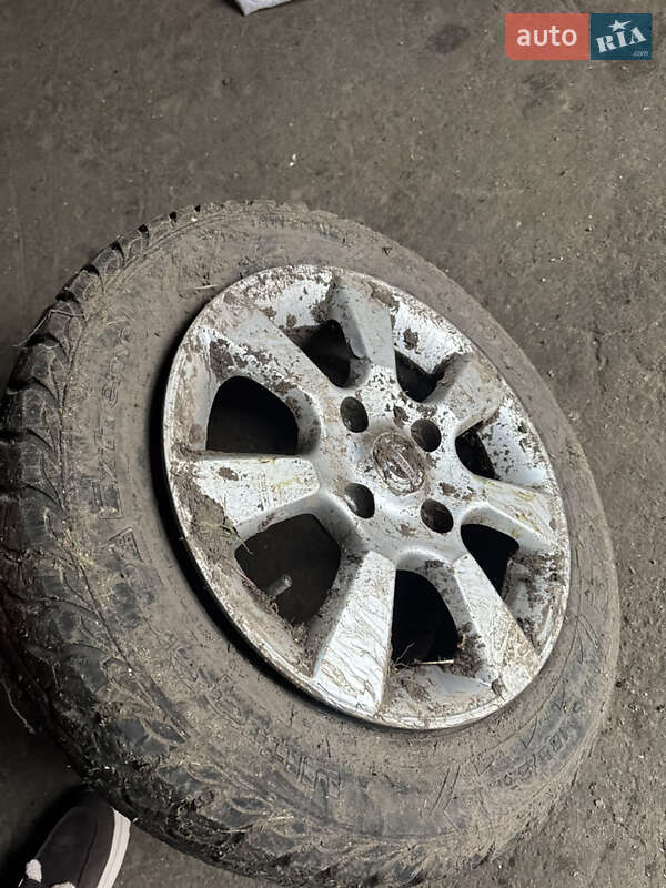 Хэтчбек Nissan TIIDA 2008 в Виннице