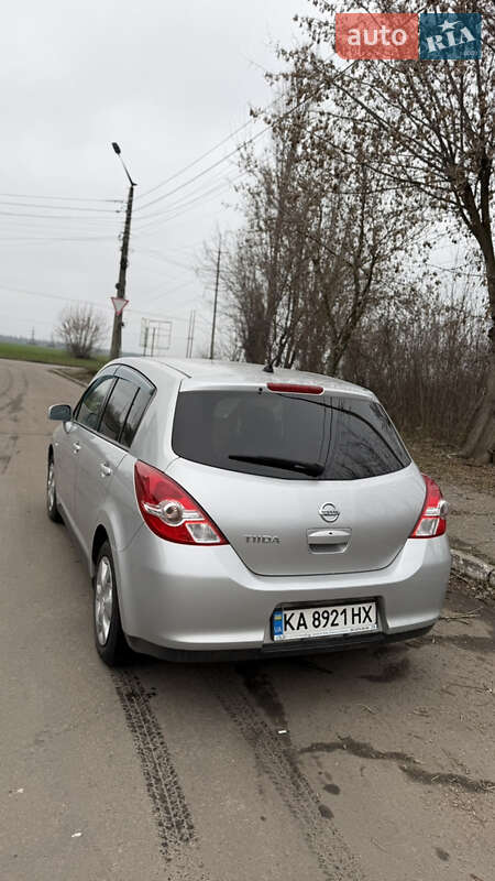 Хетчбек Nissan TIIDA 2010 в Білій Церкві