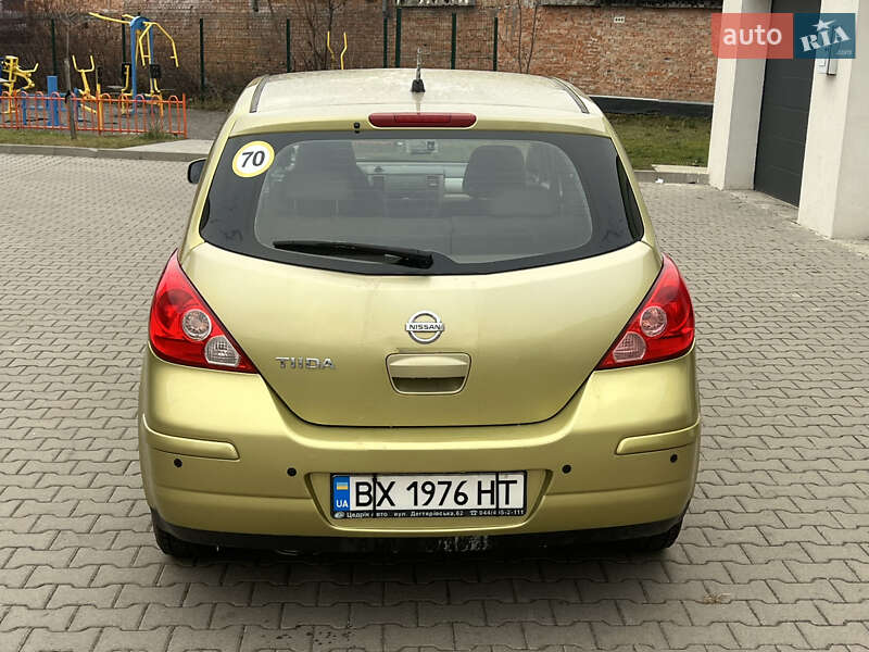 Хэтчбек Nissan TIIDA 2008 в Хмельницком
