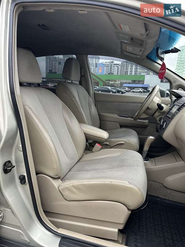 Хетчбек Nissan TIIDA 2006 в Одесі