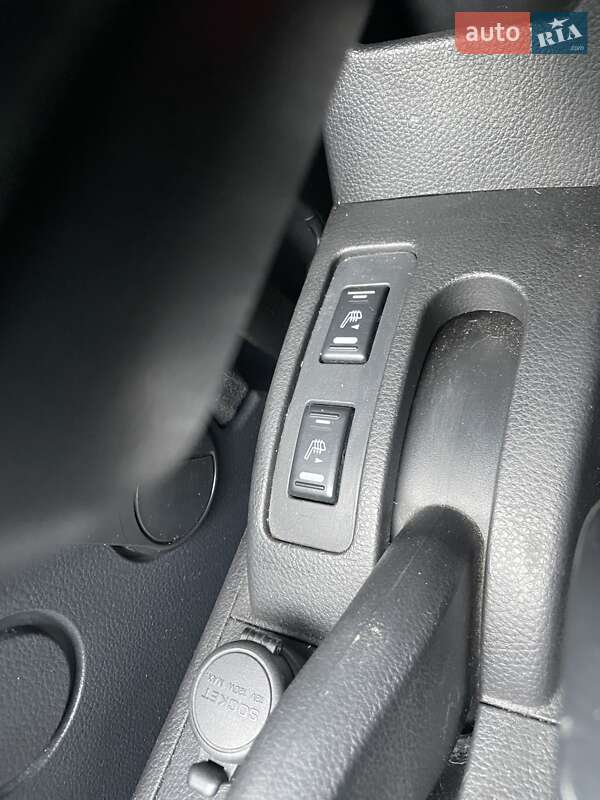 Хетчбек Nissan TIIDA 2008 в Києві