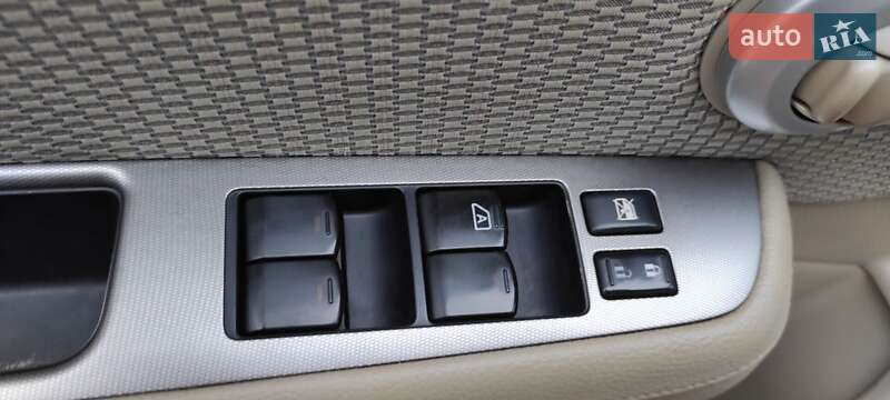 Хэтчбек Nissan TIIDA 2008 в Одессе фото 11 Хэтчбек Nissan TIIDA 2008 в Одессе