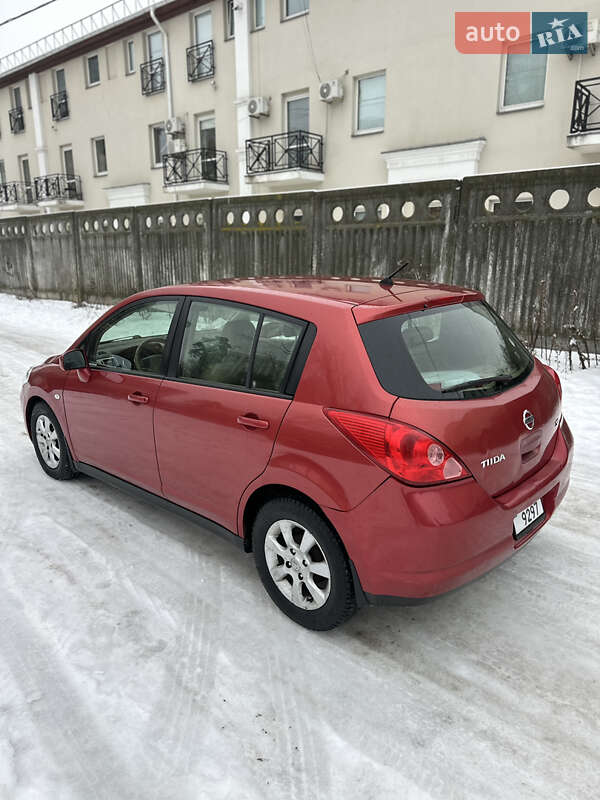 Хэтчбек Nissan TIIDA 2007 в Киеве фото 5 Хэтчбек Nissan TIIDA 2007 в Киеве
