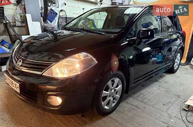 Хетчбек Nissan TIIDA 2013 в Києві