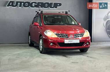 Хэтчбек Nissan TIIDA 2011 в Одессе