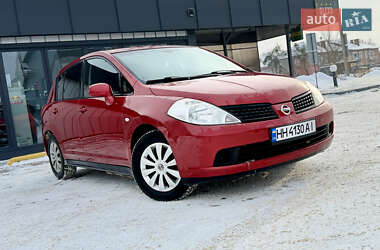 Хетчбек Nissan TIIDA 2008 в Володимирі