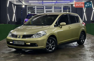 Хэтчбек Nissan TIIDA 2008 в Киеве