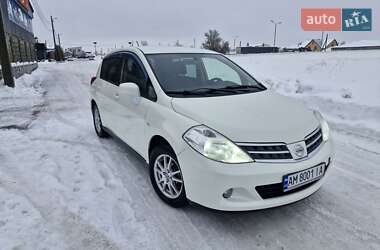Хэтчбек Nissan TIIDA 2010 в Житомире
