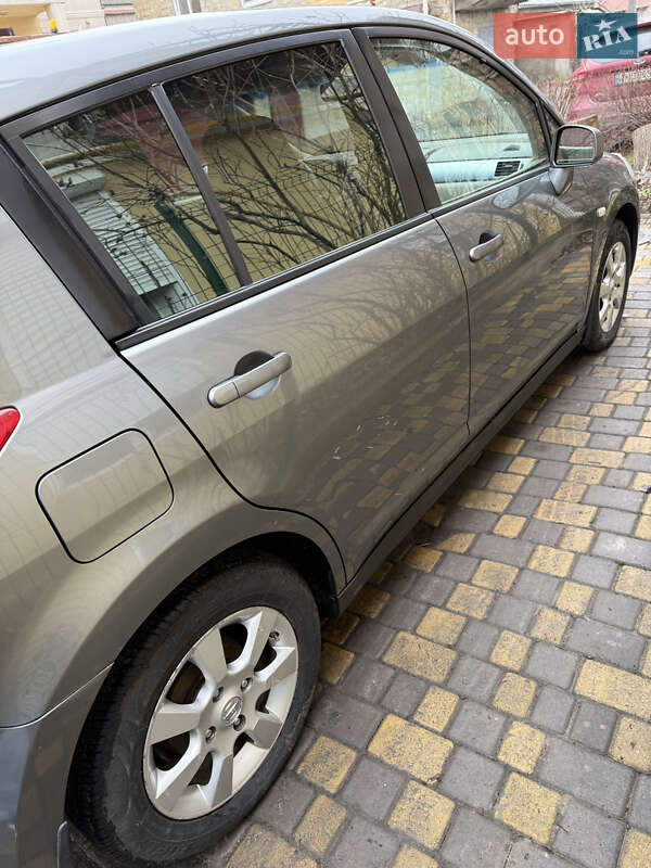 Хэтчбек Nissan TIIDA 2007 в Одессе фото 5 Хэтчбек Nissan TIIDA 2007 в Одессе