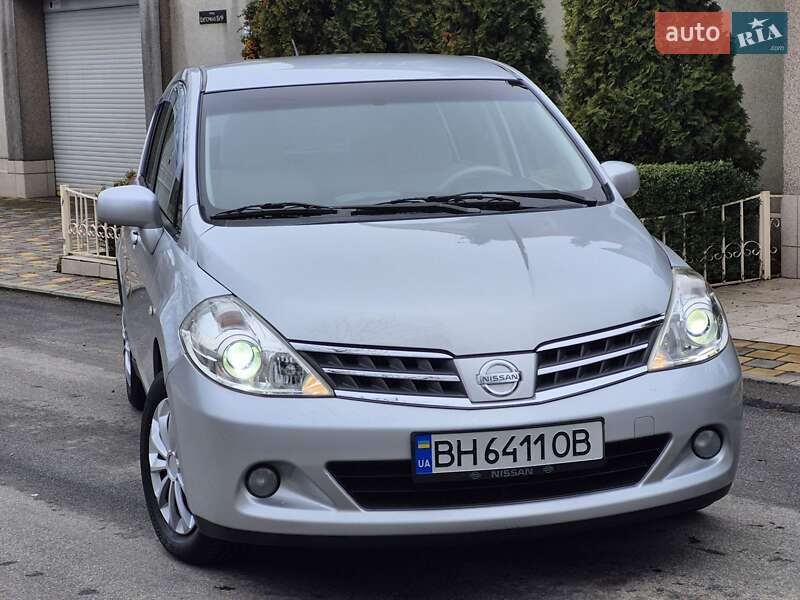 Хэтчбек Nissan TIIDA 2010 в Одессе фото 10 Хэтчбек Nissan TIIDA 2010 в Одессе
