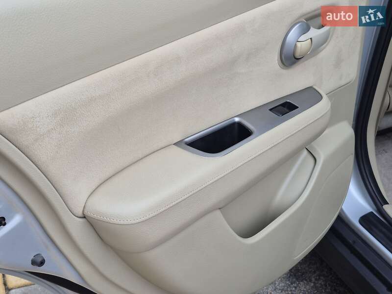 Хэтчбек Nissan TIIDA 2010 в Одессе фото 19 Хэтчбек Nissan TIIDA 2010 в Одессе