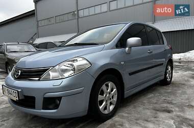 Хэтчбек Nissan TIIDA 2011 в Киеве