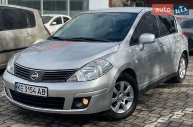 Хетчбек Nissan TIIDA 2008 в Дніпрі