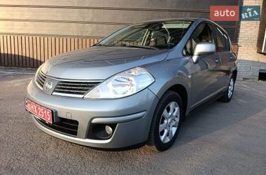 Хэтчбек Nissan TIIDA 2009 в Луцке