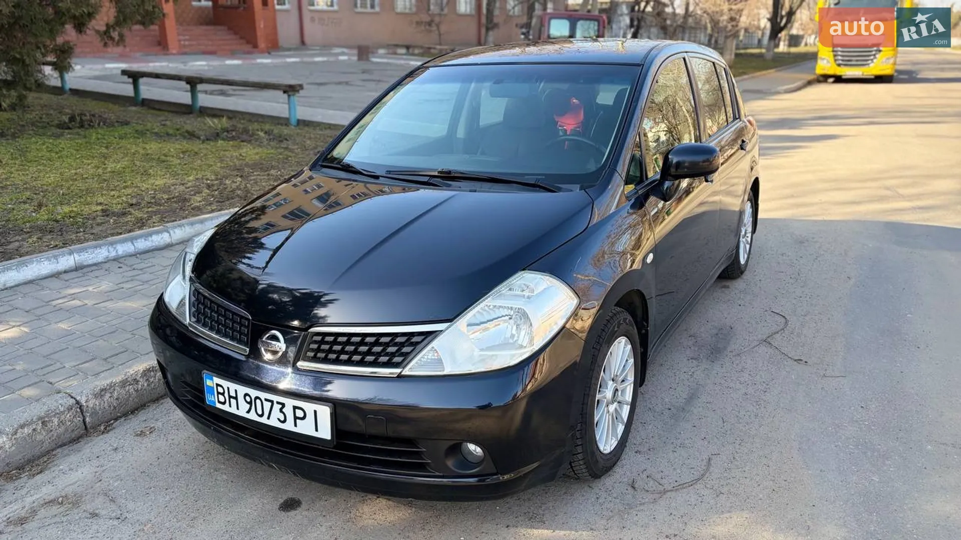 Nissan TIIDA 2008