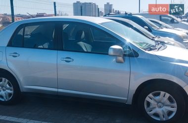 Седан Nissan TIIDA 2010 в Черноморске