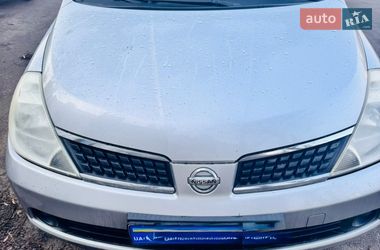 Седан Nissan TIIDA 2008 в Киеве