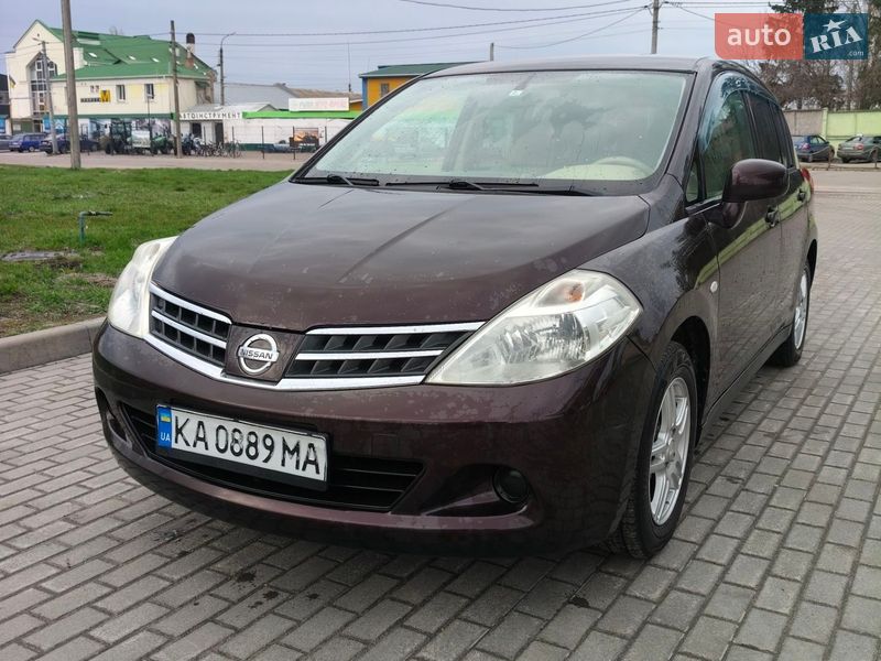 Nissan TIIDA 2011 Nissan TIIDA 2011