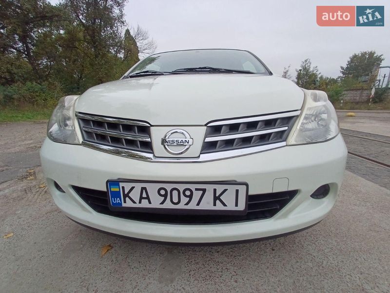 Хэтчбек Nissan TIIDA 2012 в Киеве фото 2 Хэтчбек Nissan TIIDA 2012 в Киеве