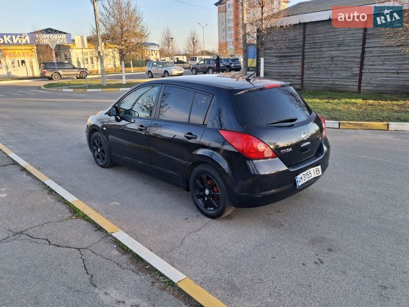 Nissan TIIDA 2007