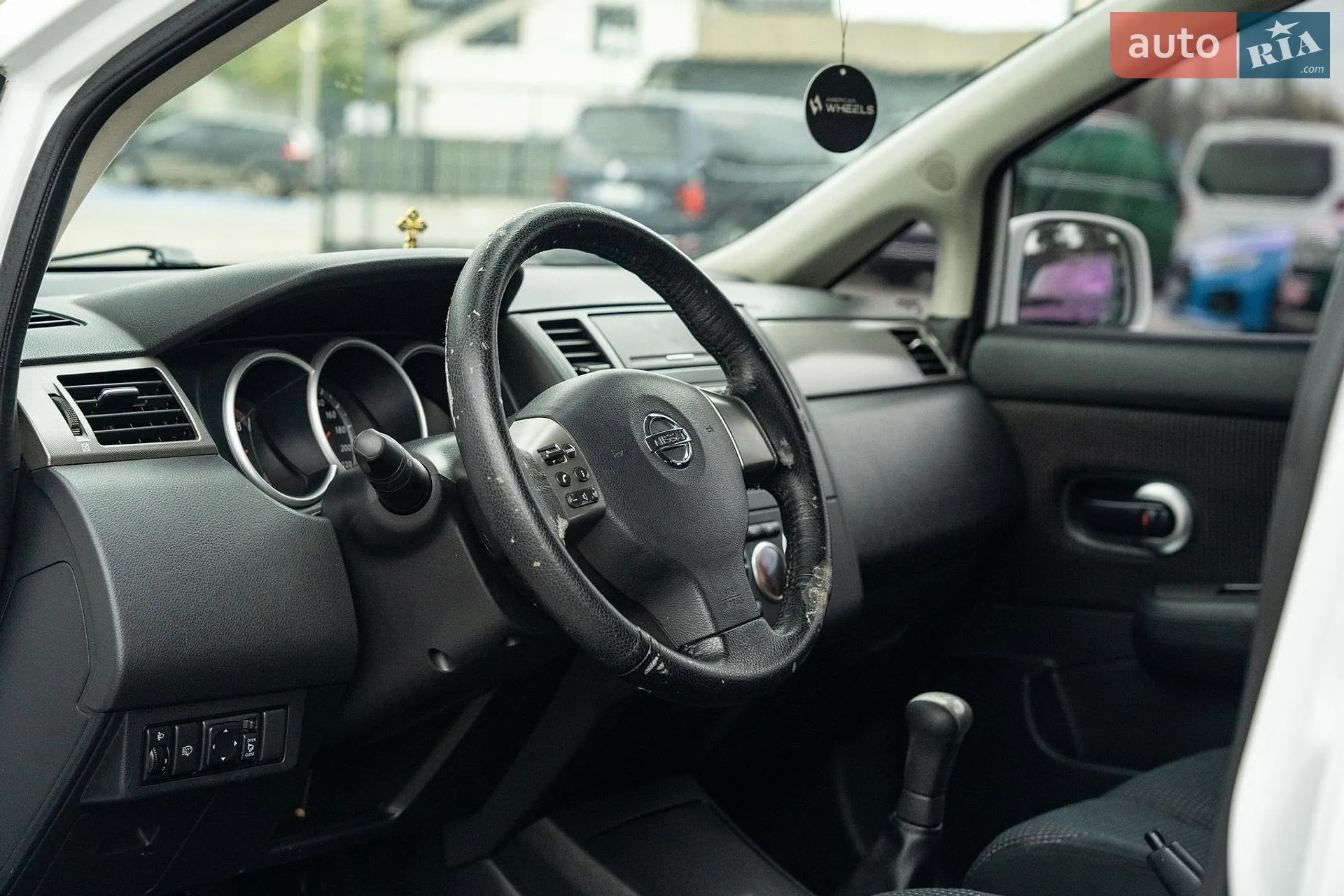 2010 Nissan Tiida - мініатюра 18