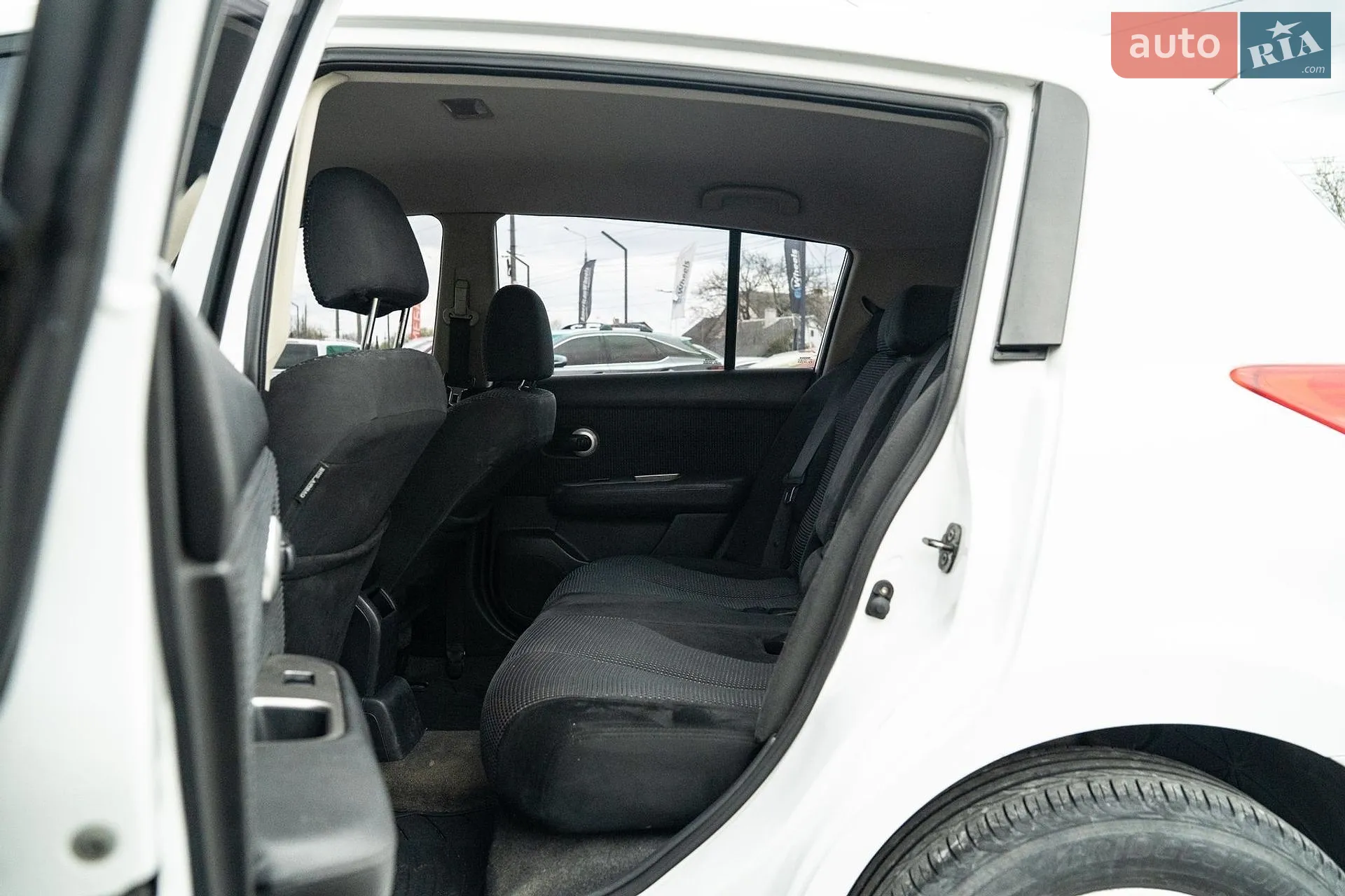 2010 Nissan Tiida - мініатюра 29
