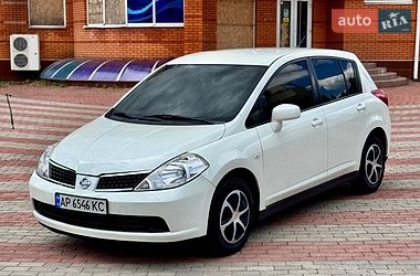 Хэтчбек Nissan TIIDA 2008 в Запорожье