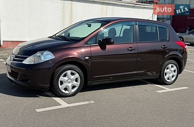 Хетчбек Nissan TIIDA 2010 в Києві