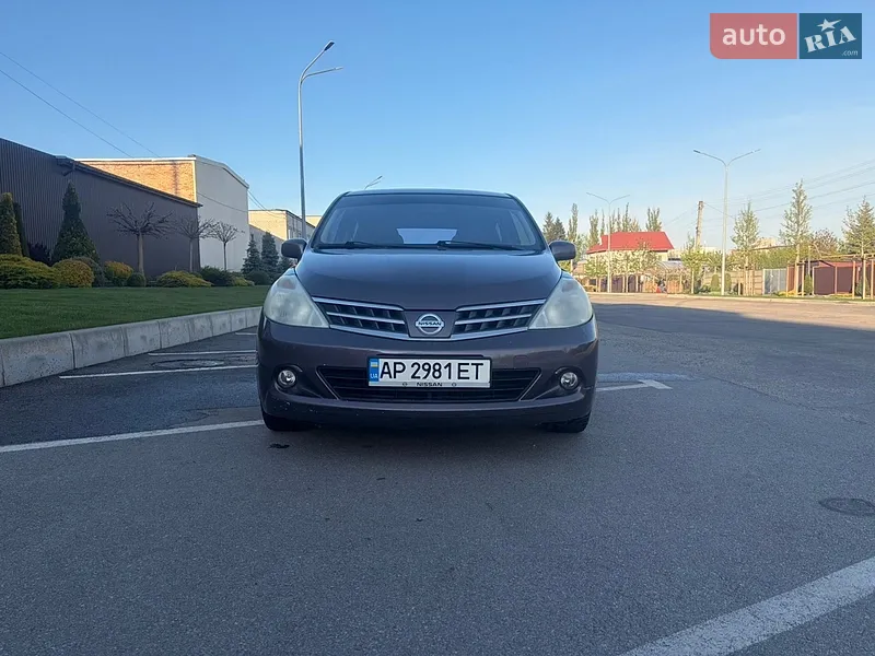 Nissan TIIDA