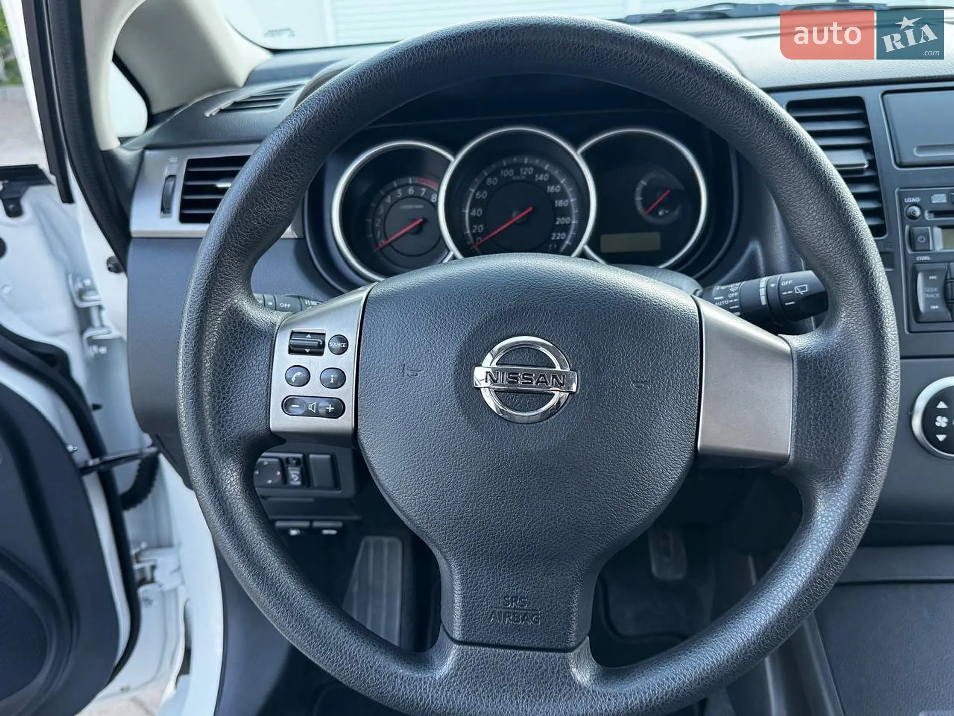 2012 Nissan Tiida - мініатюра 41