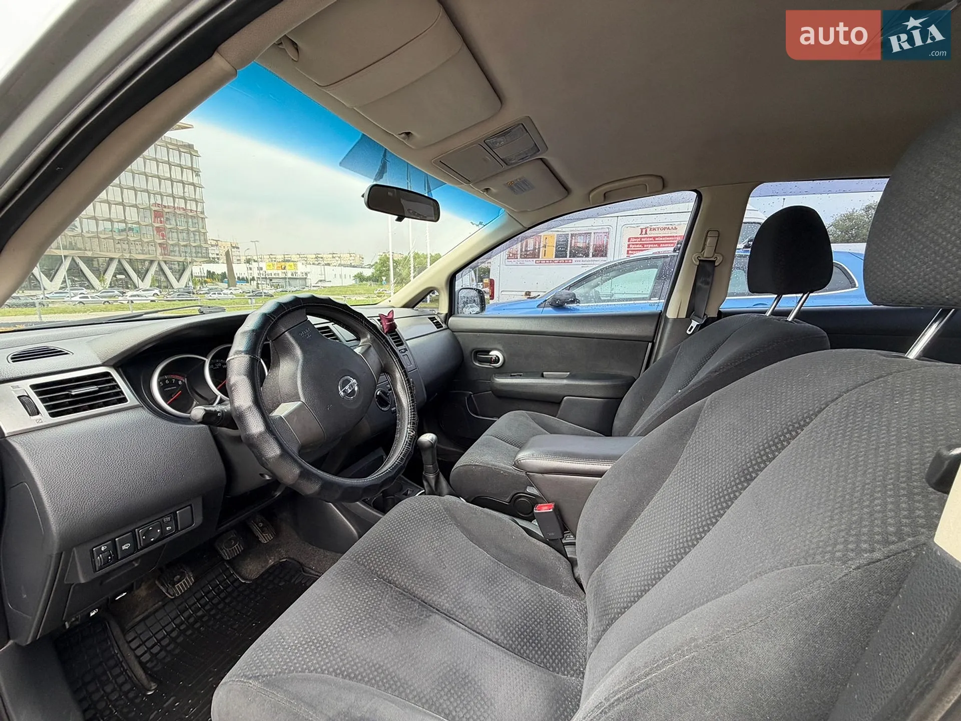 2010 Nissan Tiida - мініатюра 6