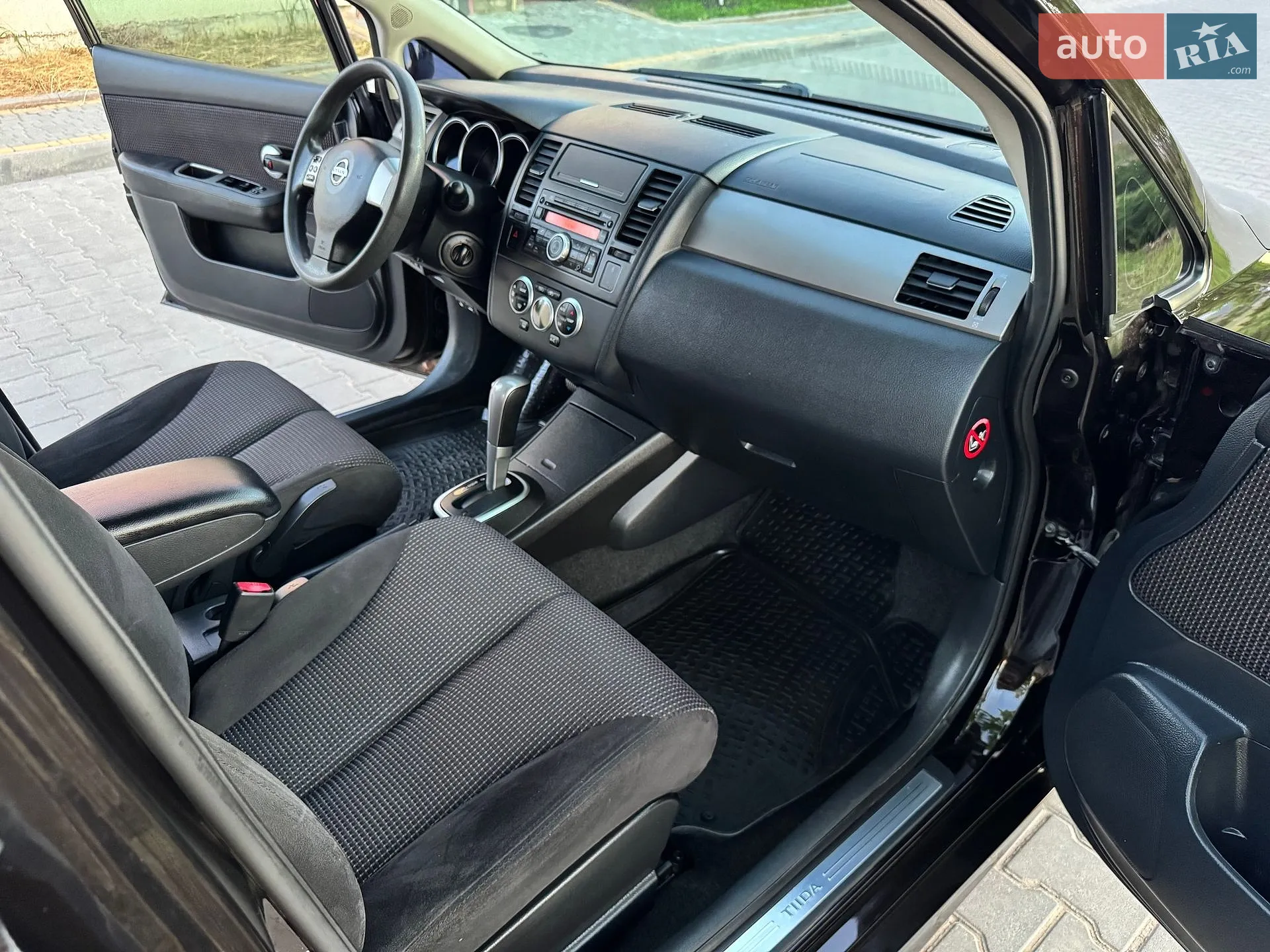 2010 Nissan Tiida - мініатюра 37