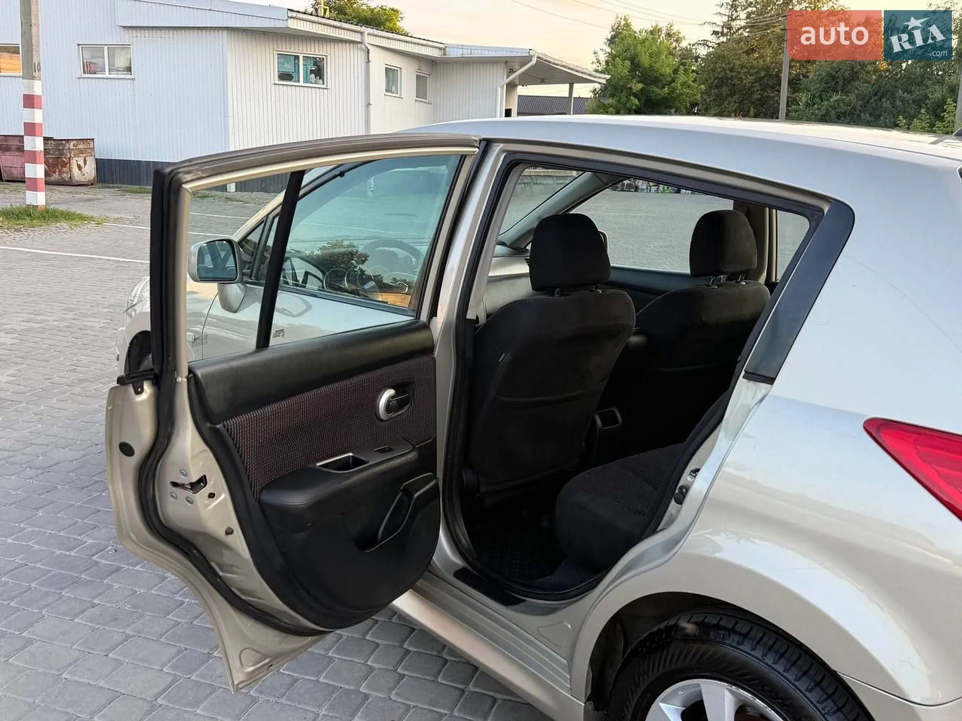 2012 Nissan Tiida - мініатюра 28