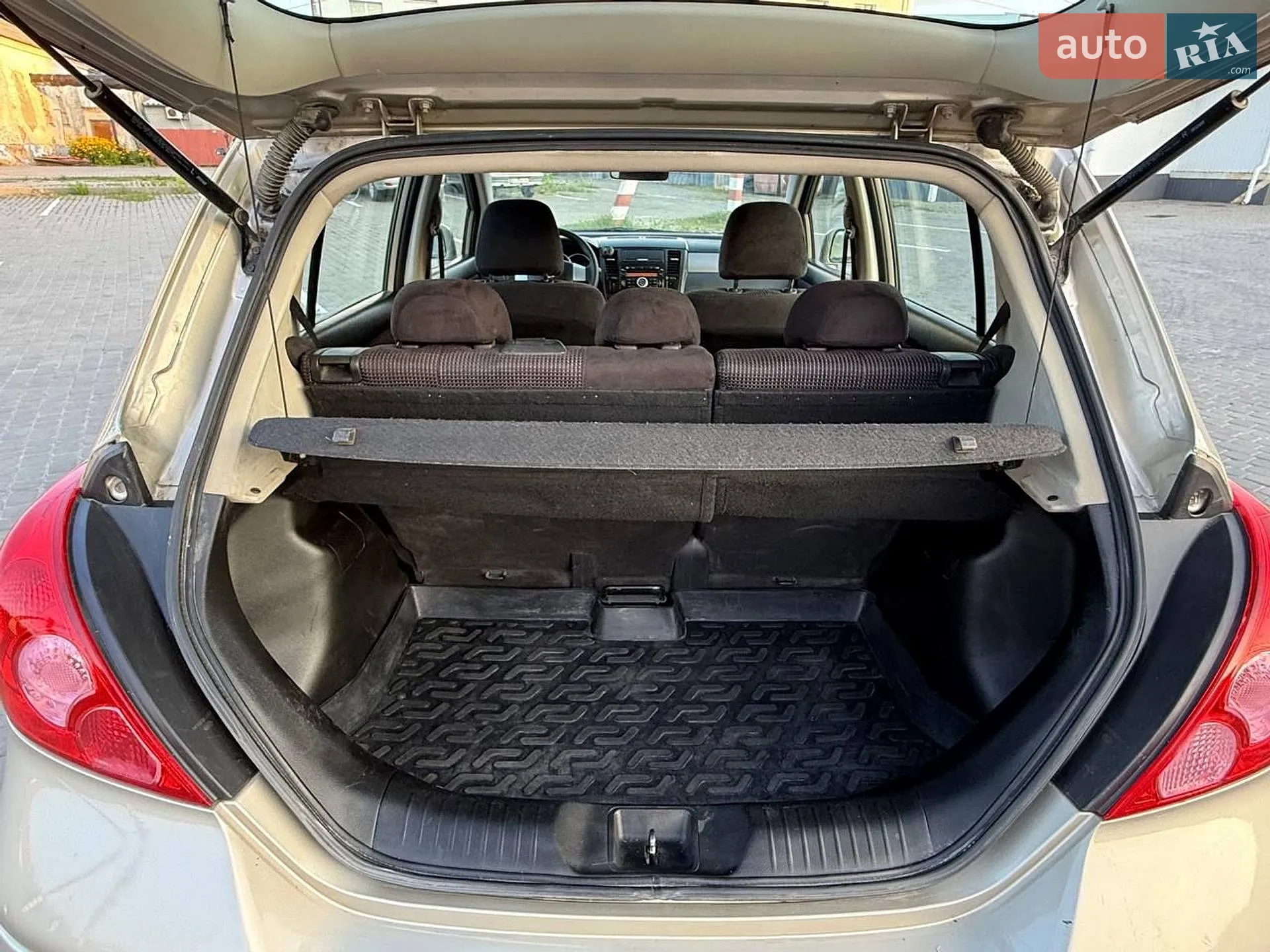 2012 Nissan Tiida - мініатюра 37
