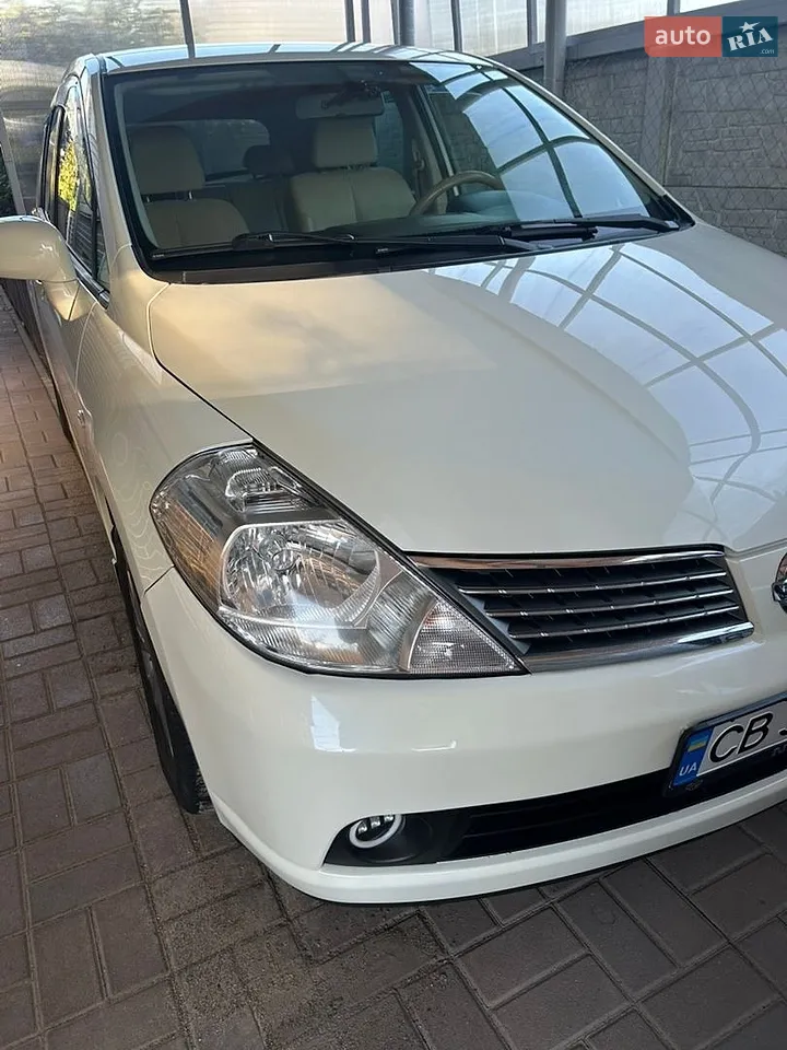 2010 Nissan Tiida - мініатюра 16