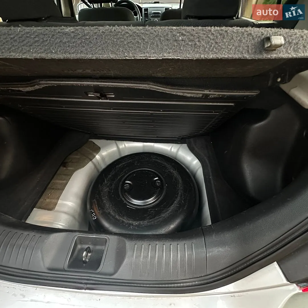 2013 Nissan Tiida - мініатюра 5