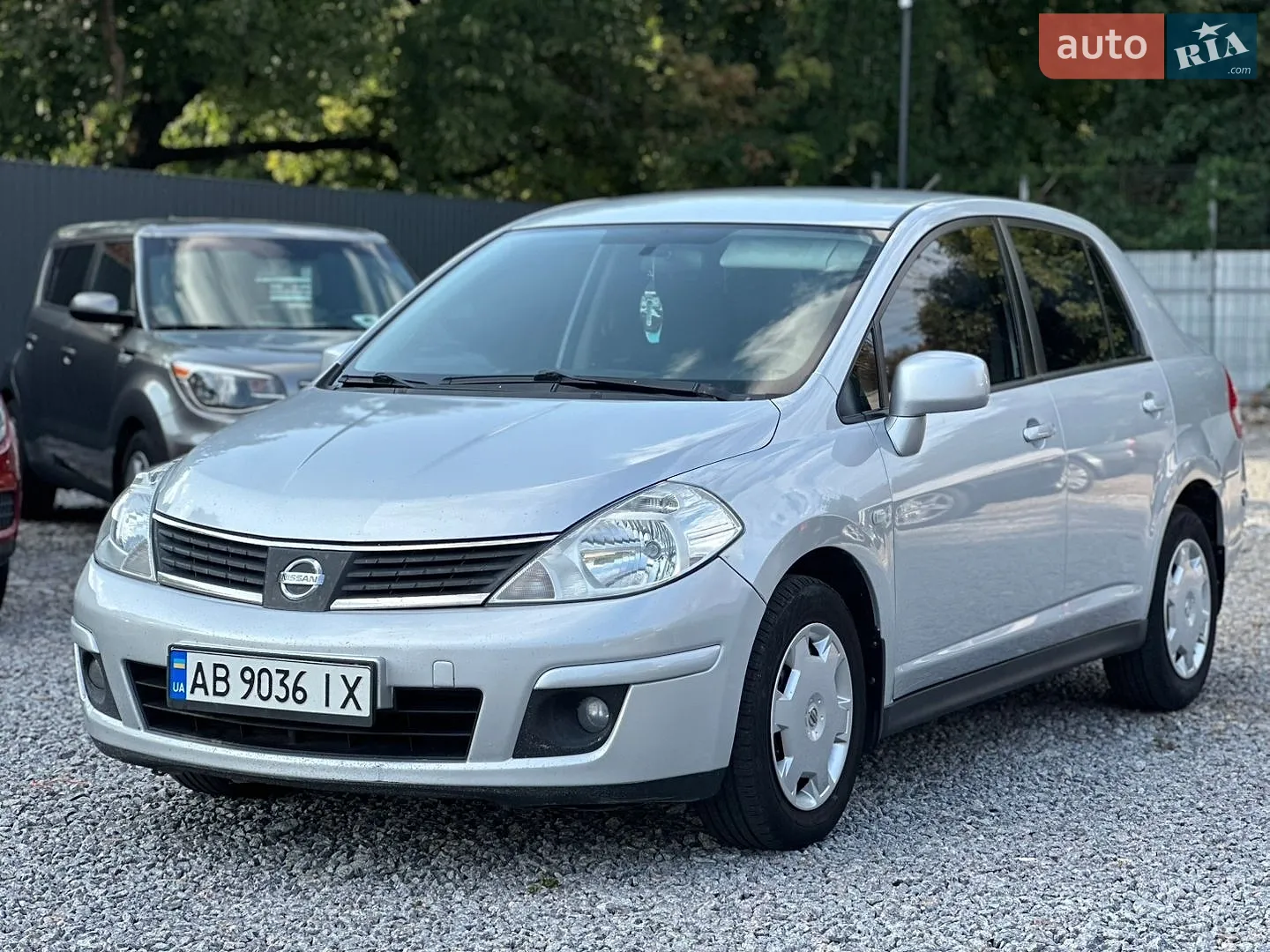 2010 Nissan Tiida - фото 1
