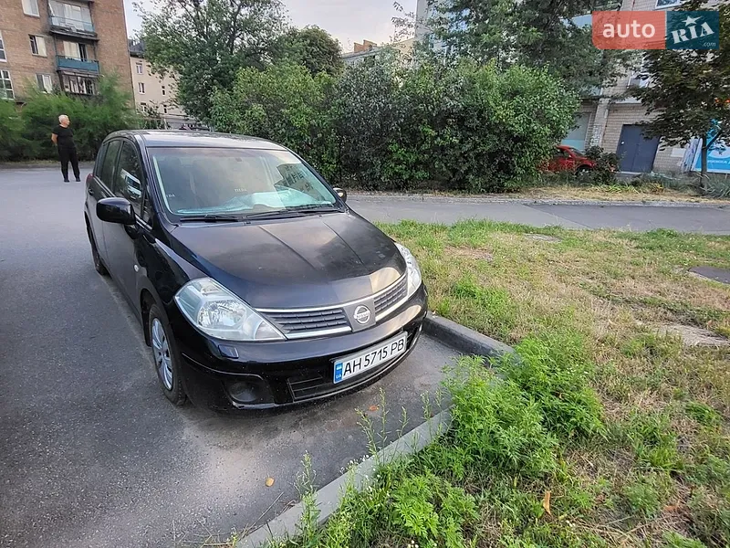 Nissan TIIDA