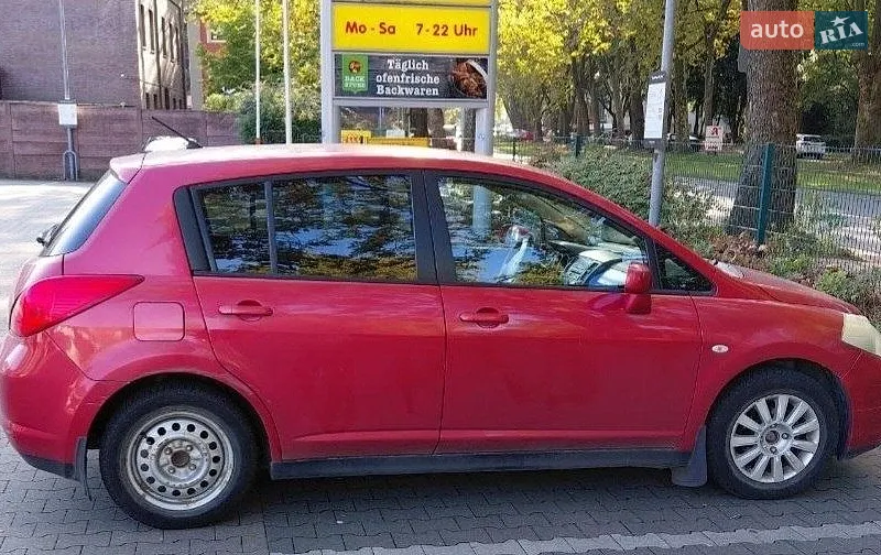 Nissan TIIDA