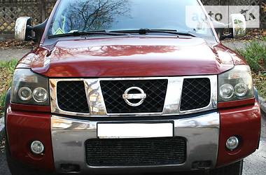 Пикап Nissan Titan 2004 в 