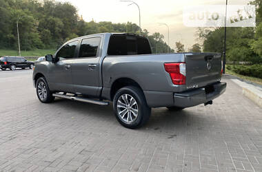 Пикап Nissan Titan 2018 в Киеве