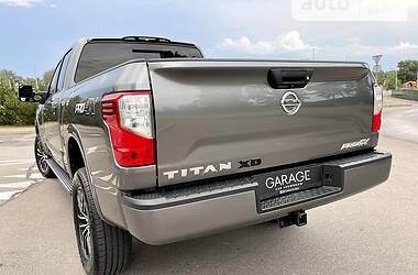 Пікап Nissan Titan 2018 в Києві