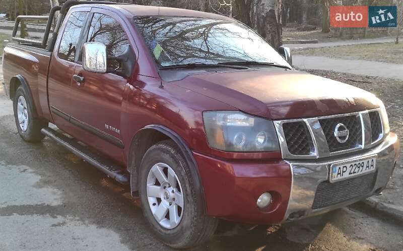 Пікап Nissan Titan 2004 в Запоріжжі