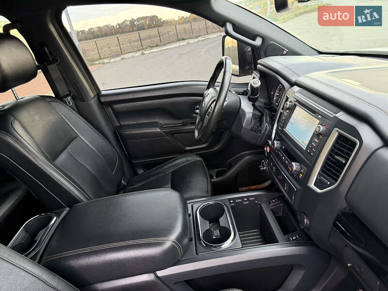 Грузовой фургон Nissan Titan 2018 в Киеве